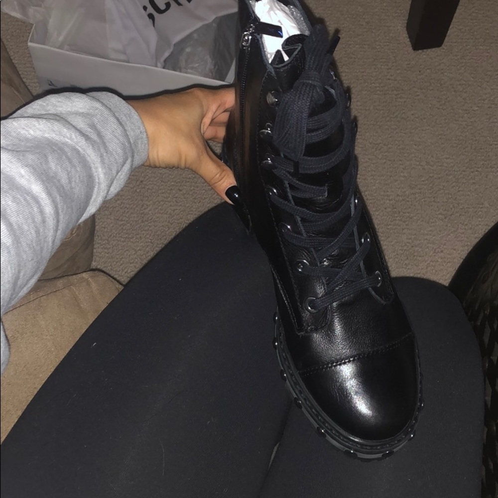 Schutz Andrea studded combat boots - Picture 4 of 6